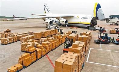 民航局預計“五一”旅客量降七成，大型航司日虧億元，貨運成亮點